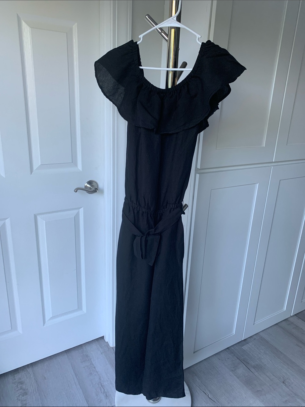 Tommy Bahama Black Off-Shoulder Ruffle Jumpsuit with Belt, Size S.